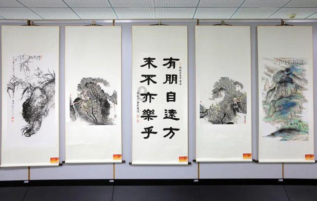 怎样把手机照片放到qq空间